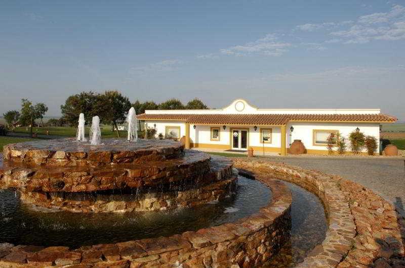 Vila Gale Alentejo Vineyard - Clube De Campo Albernoa Εξωτερικό φωτογραφία