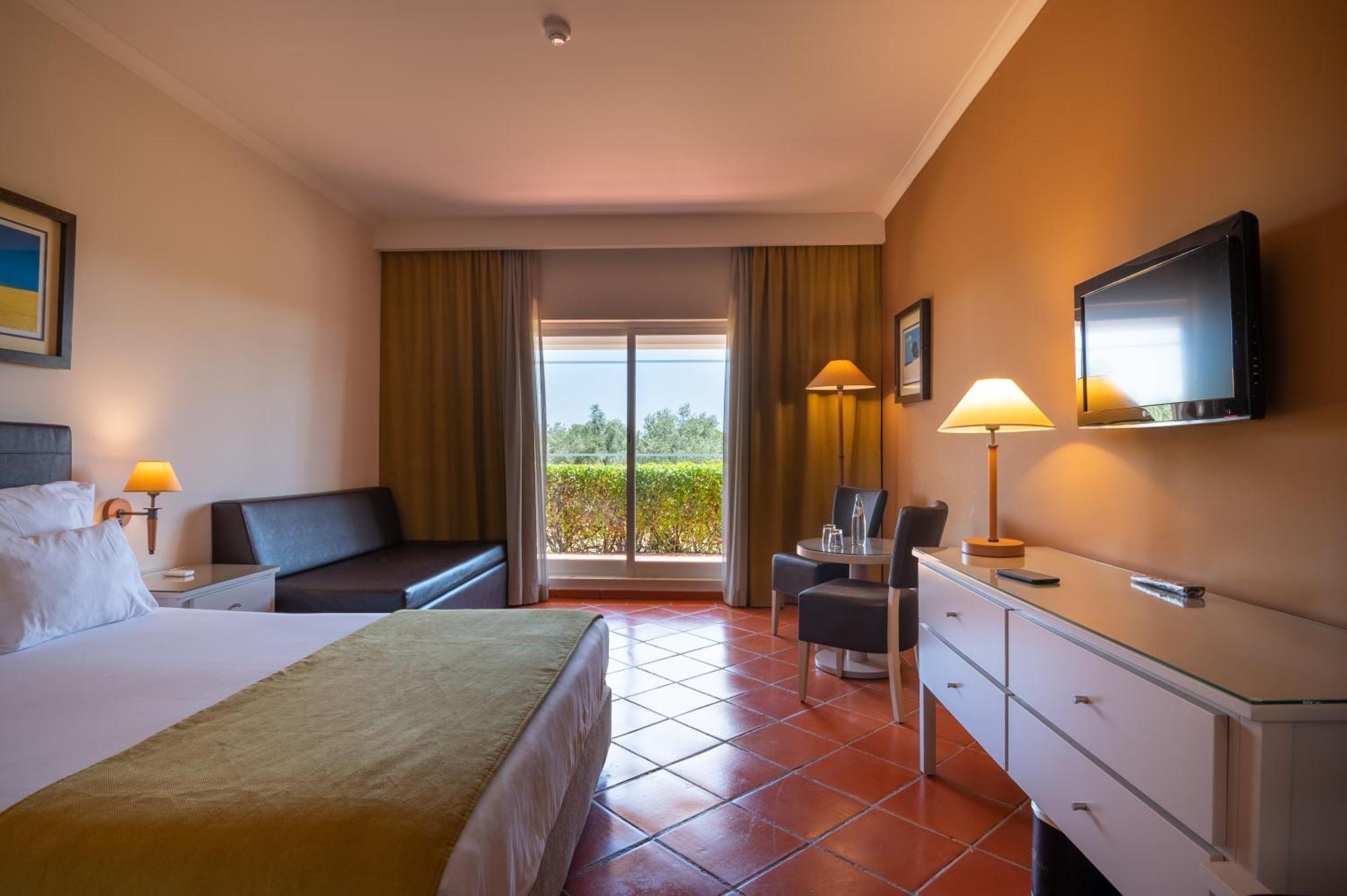 Vila Gale Alentejo Vineyard - Clube De Campo Albernoa Εξωτερικό φωτογραφία